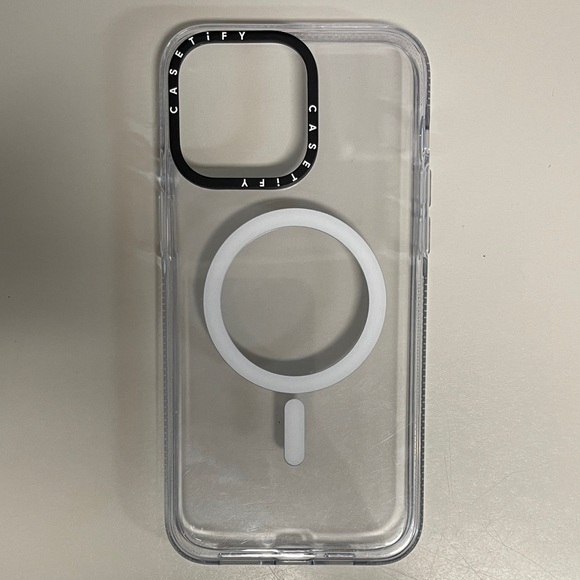 15 PRO MAX Casetify Clear and Black Phone Case - Picture 1 of 3